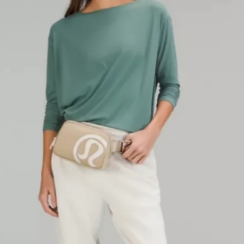Everywhere Belt Bag